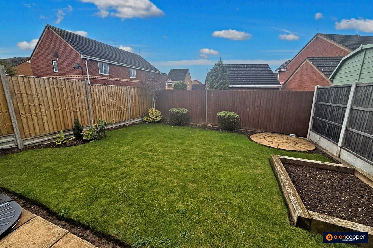 Penshurst Way, Maple Park, Nuneaton, CV11 4XN