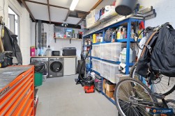 Penshurst Way, Maple Park, Nuneaton, CV11 4XN