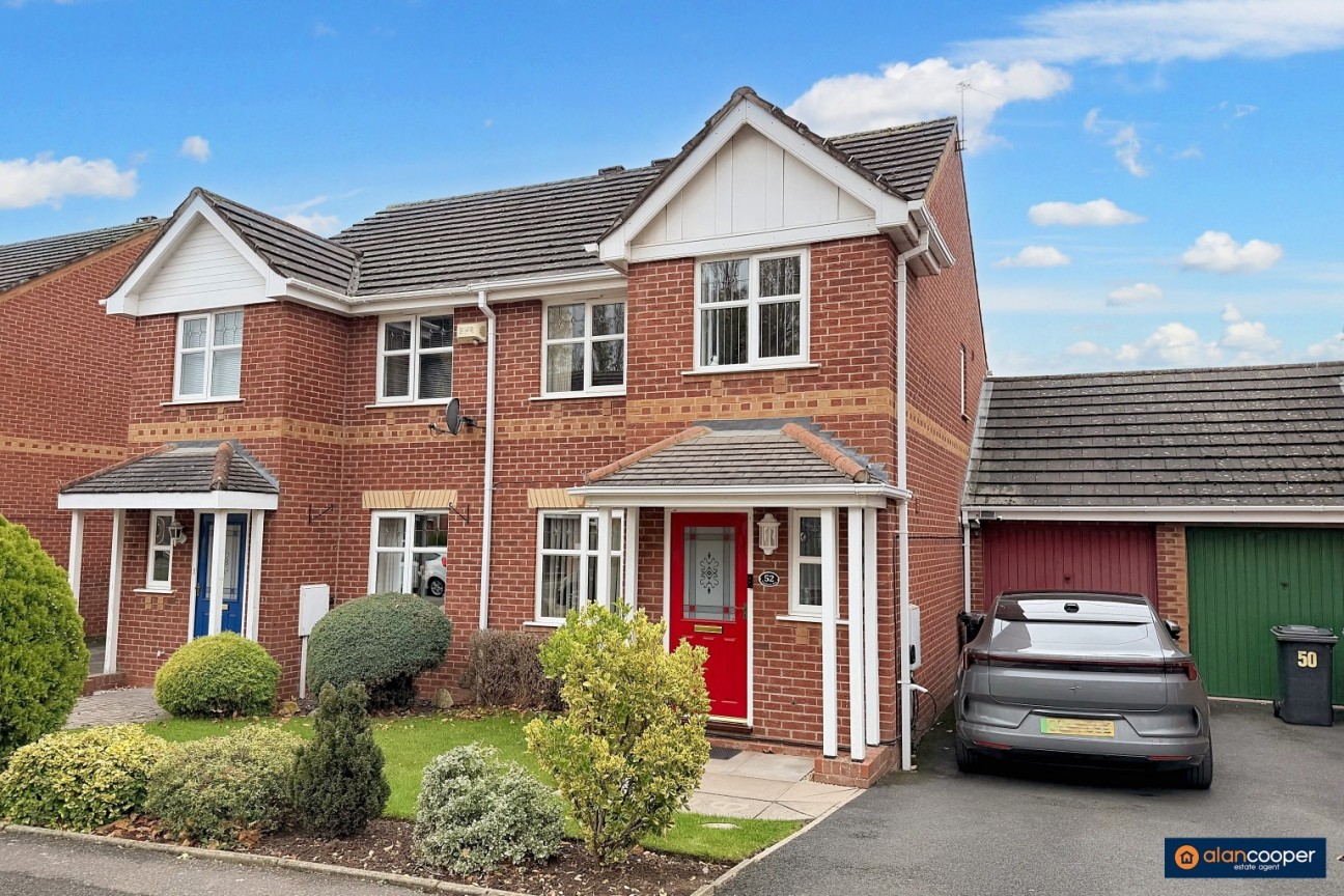 Penshurst Way, Maple Park, Nuneaton, CV11 4XN