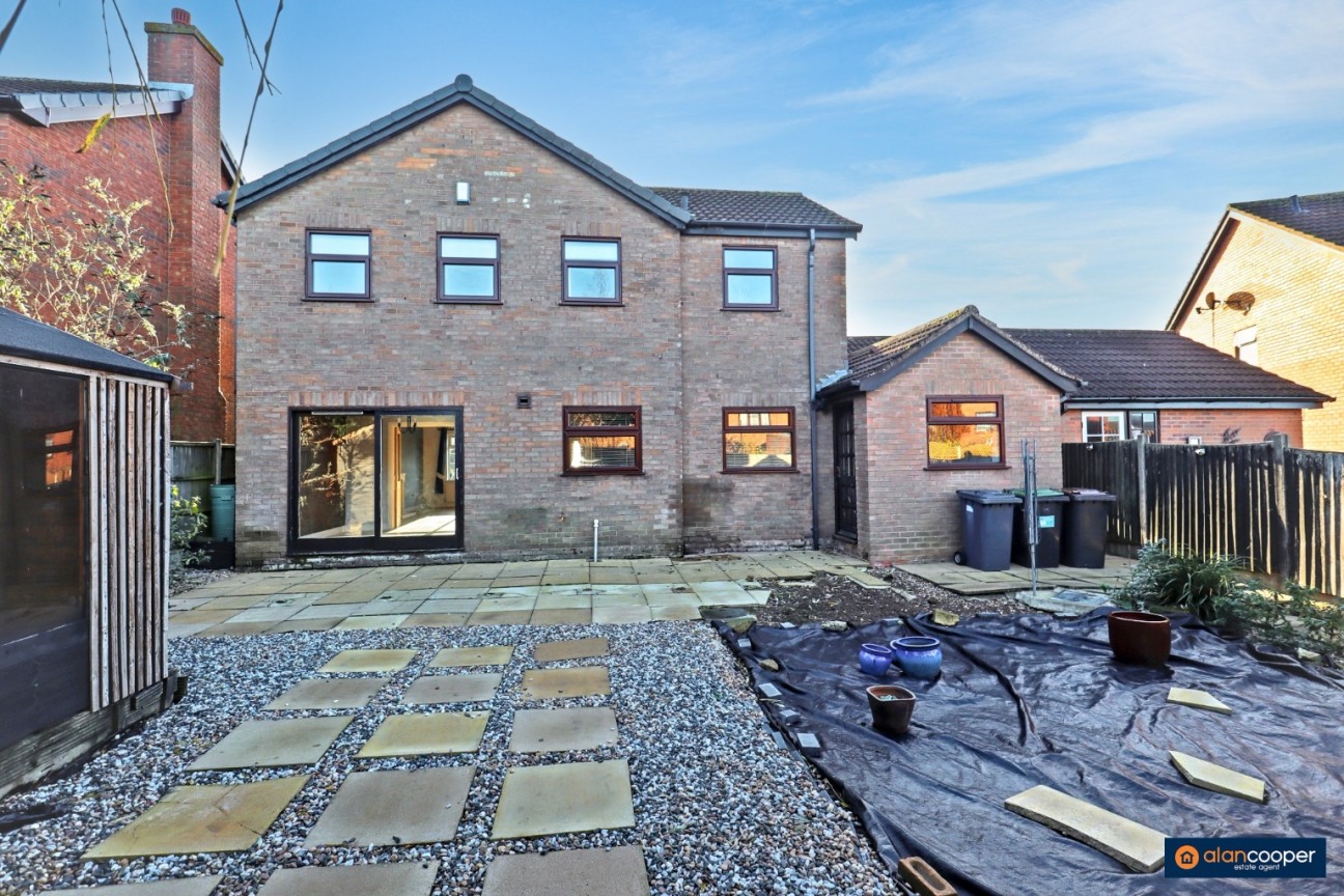 Gorse Farm Road, Thornhill, Nuneaton, CV11 6TH