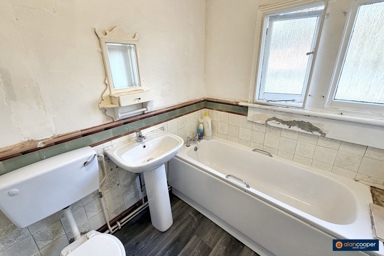 Park Road, Bedworth, CV12 8LF