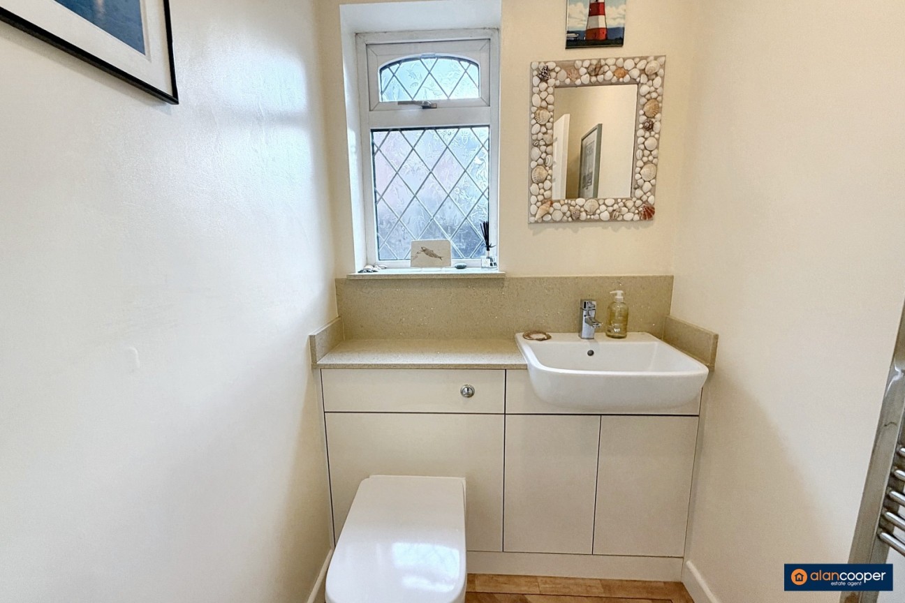 Wadebridge Drive, Horeston Grange, Nuneaton, CV11 6SY