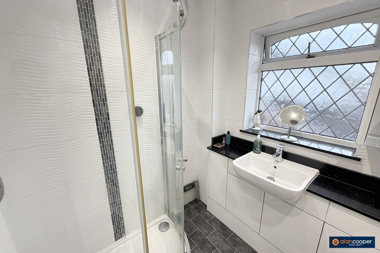 Wadebridge Drive, Horeston Grange, Nuneaton, CV11 6SY