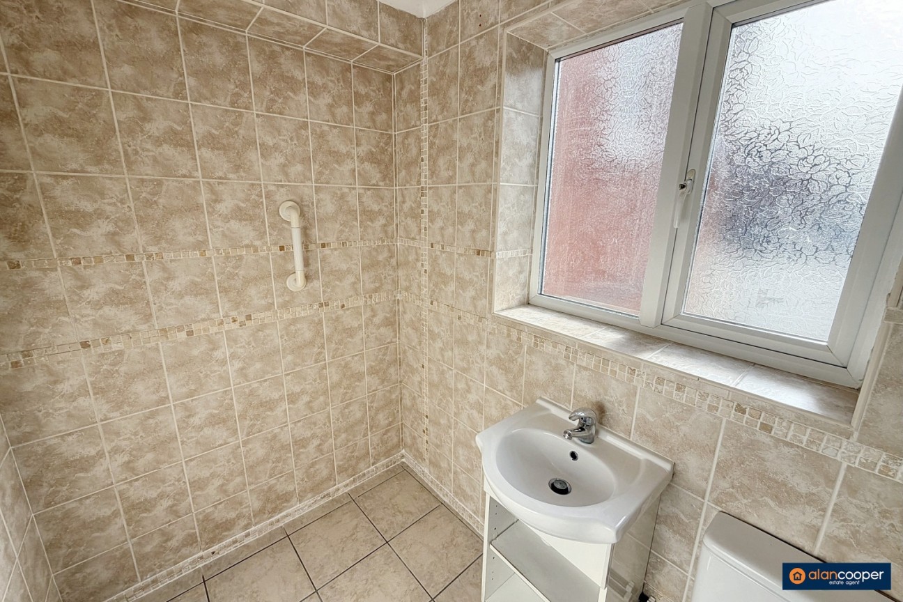 Kiln Close, Manor Park, Nuneaton, CV10 7RZ