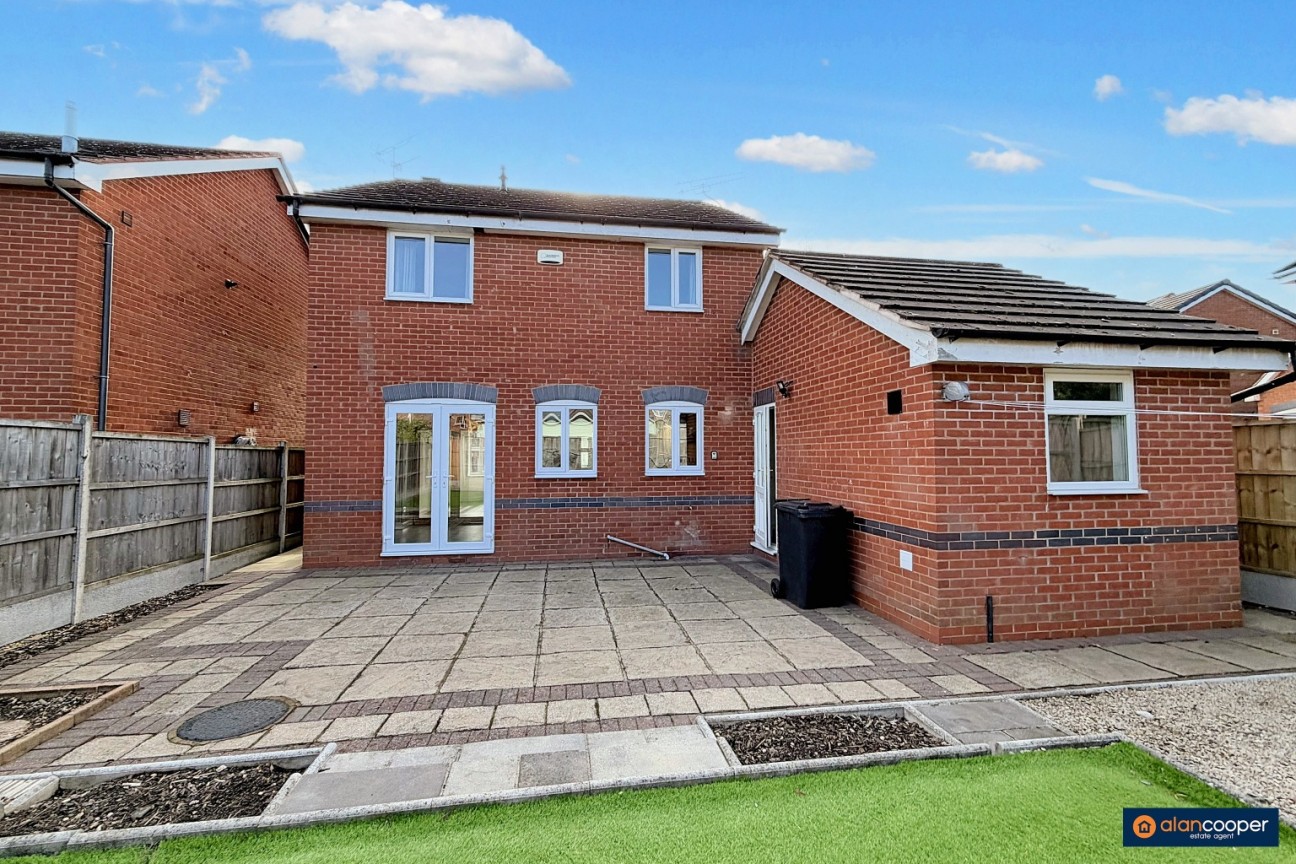 Kiln Close, Manor Park, Nuneaton, CV10 7RZ