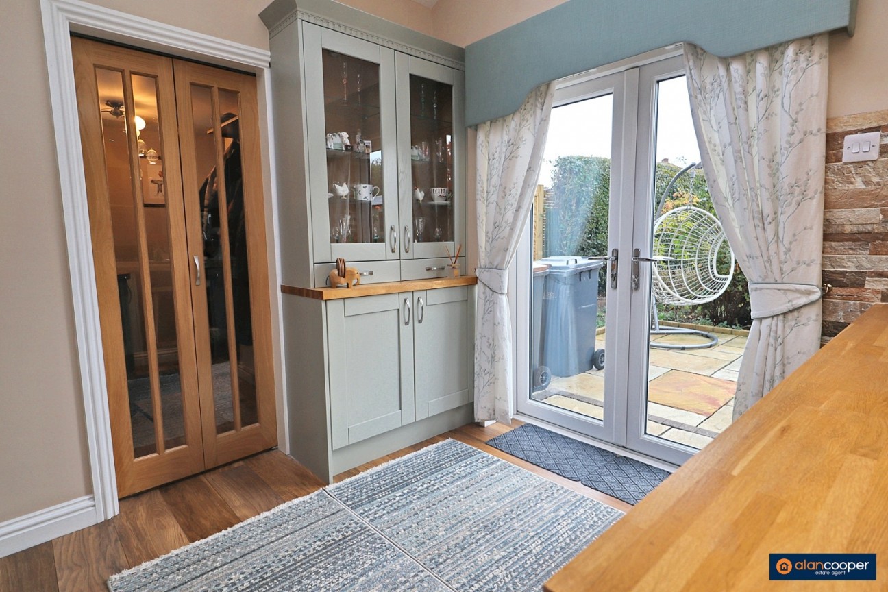 Rugby Road, Bulkington, CV12 9JE