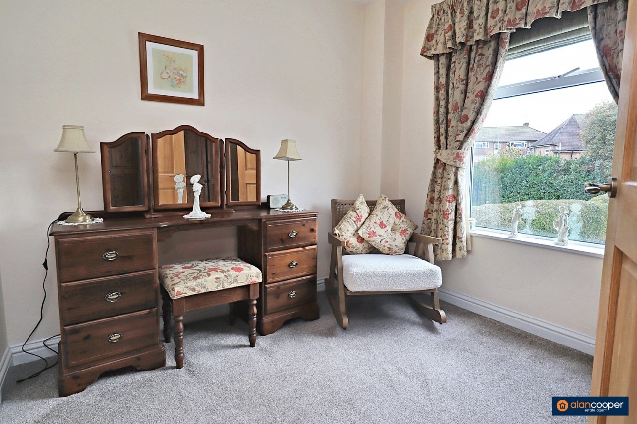 Rugby Road, Bulkington, CV12 9JE