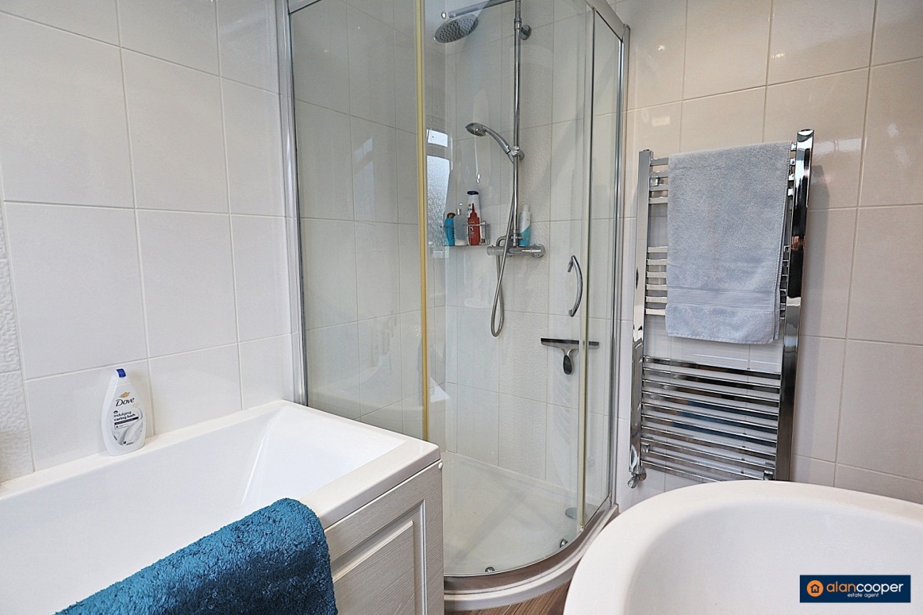 Rugby Road, Bulkington, CV12 9JE