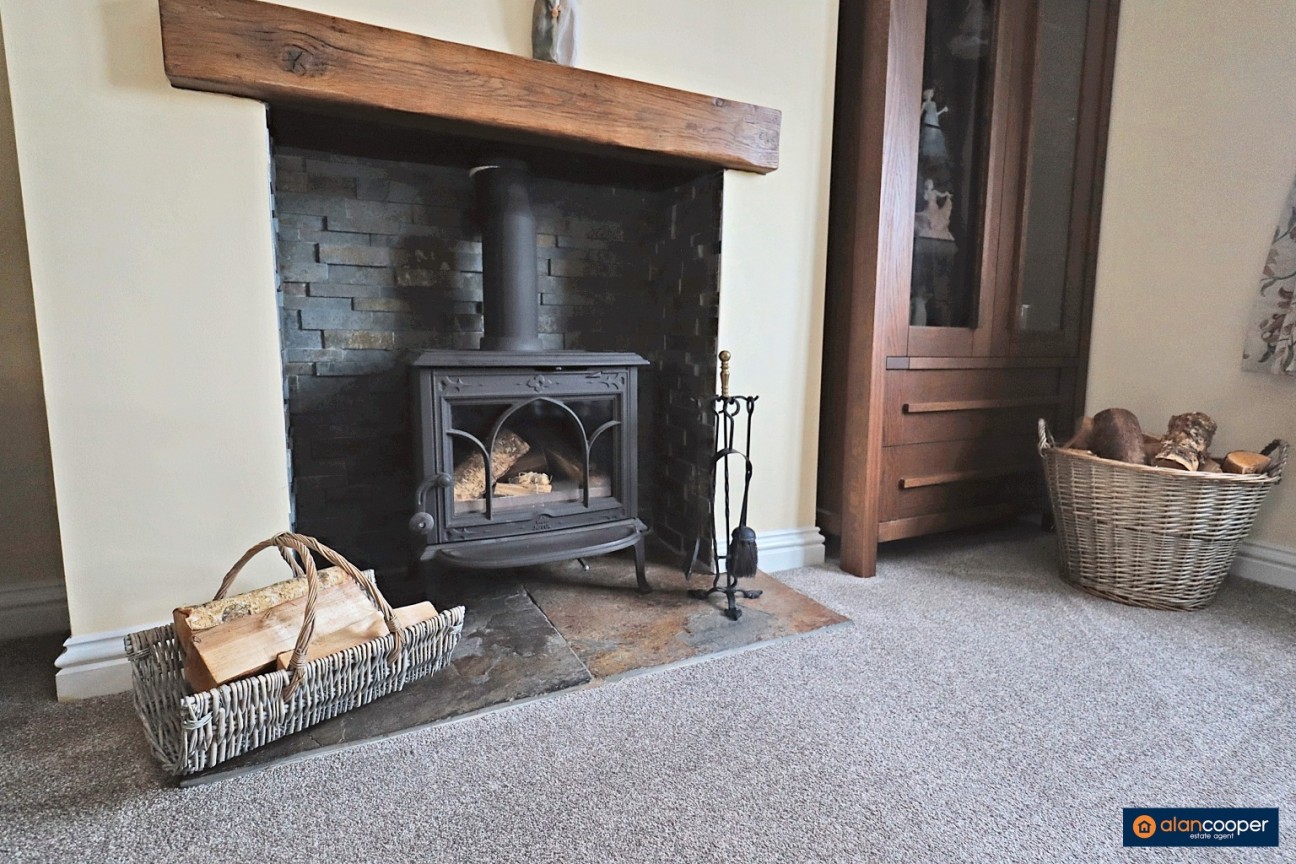 Rugby Road, Bulkington, CV12 9JE