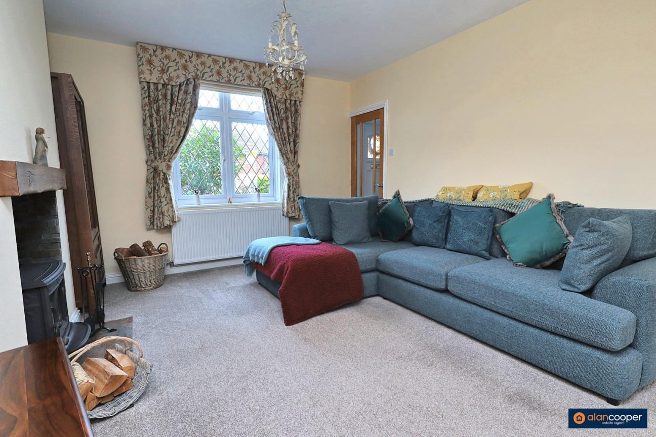 Rugby Road, Bulkington, CV12 9JE