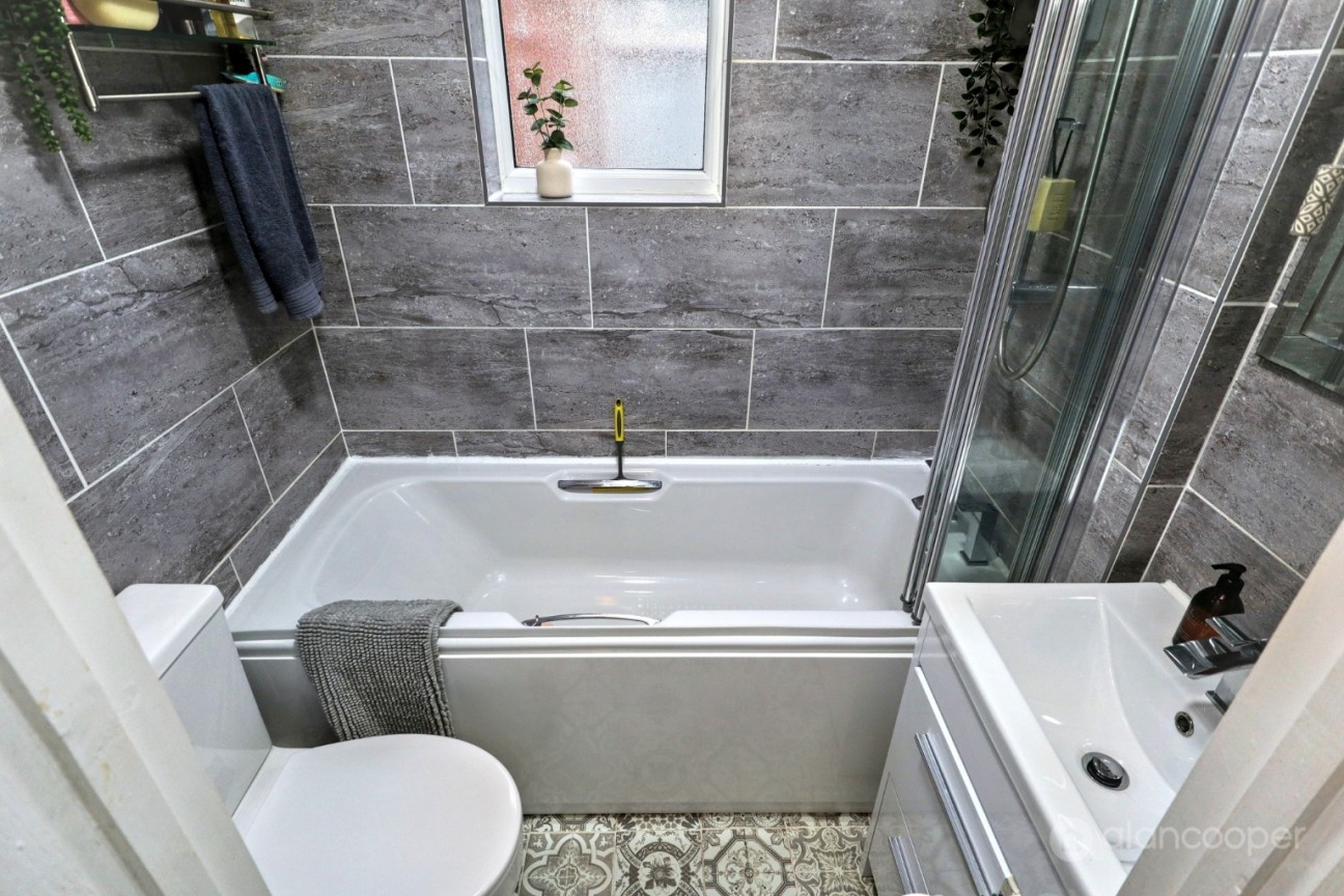 Earls Road, Nuneaton, CV11 5HS