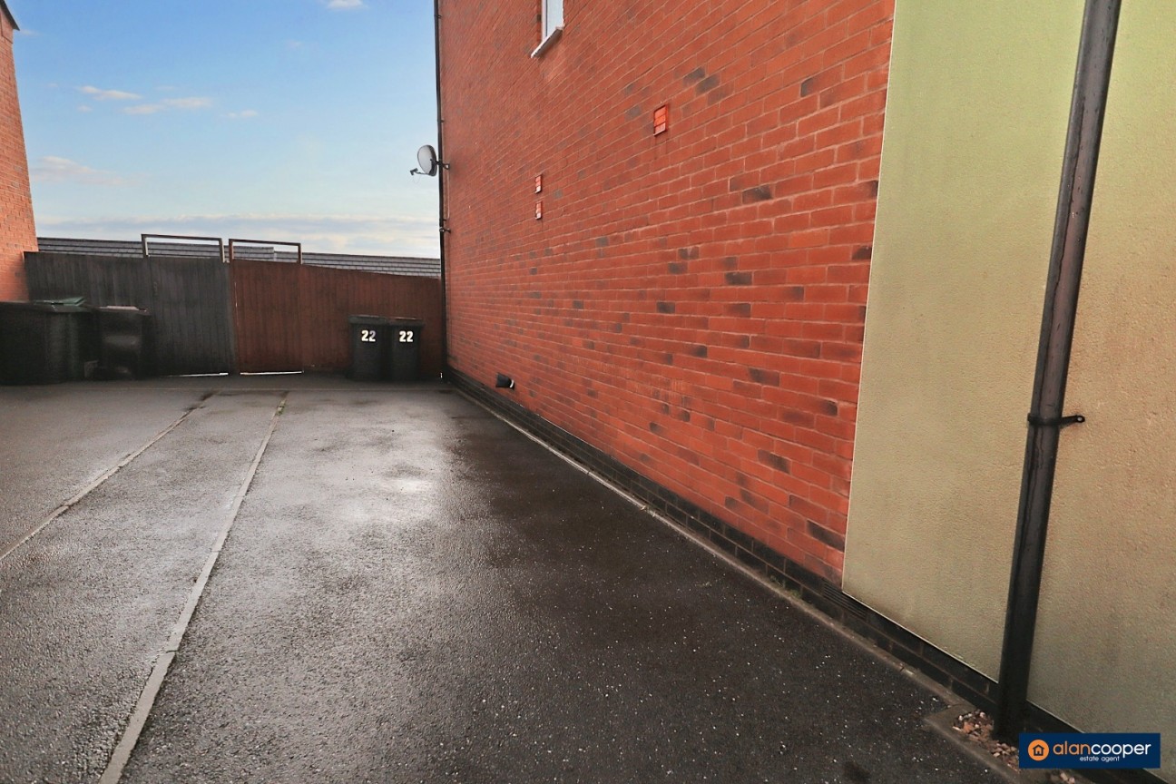 Brights Road, Nuneaton, CV10 9FX