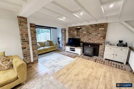 Skelwith Rise, St Nicolas Park, Nuneaton, CV11 6JP