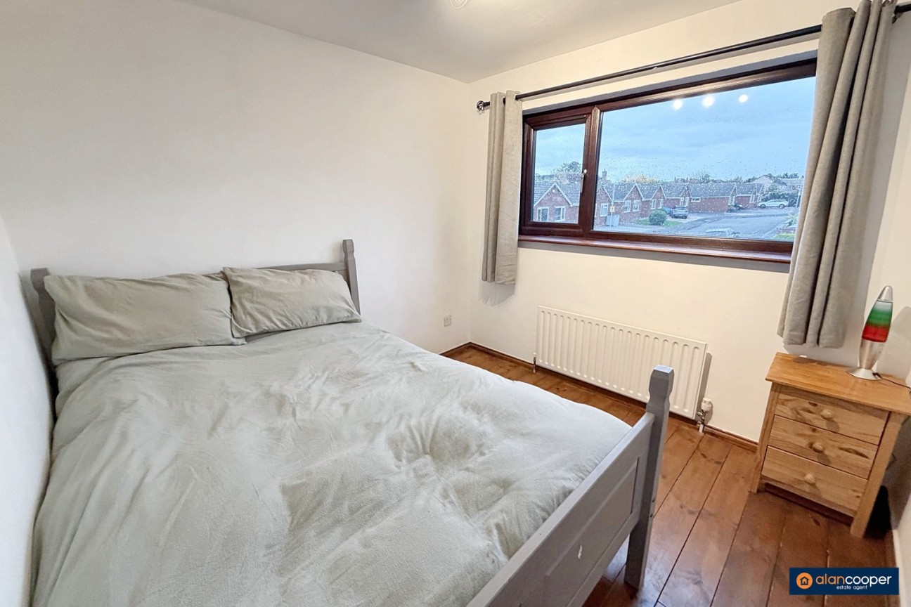 Skelwith Rise, St Nicolas Park, Nuneaton, CV11 6JP