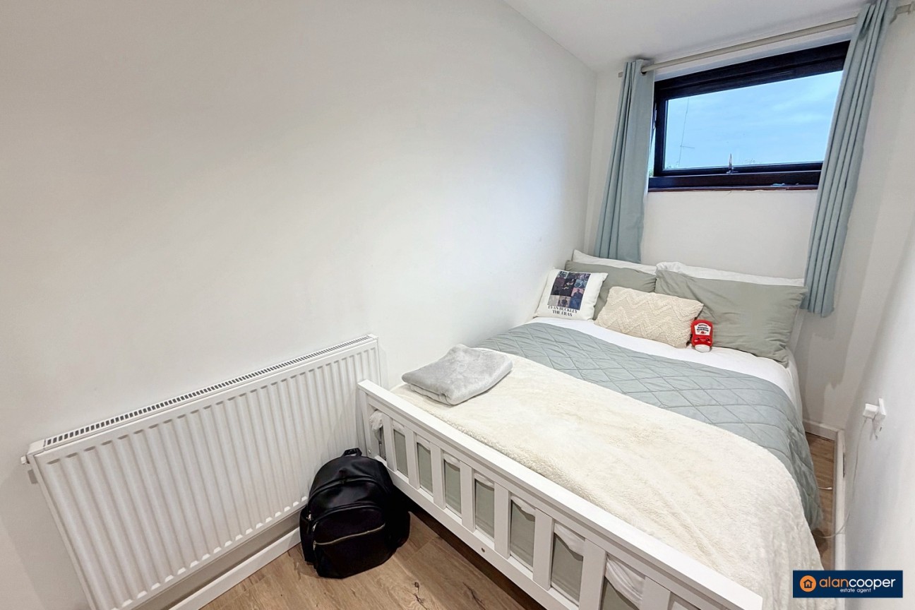 Skelwith Rise, St Nicolas Park, Nuneaton, CV11 6JP