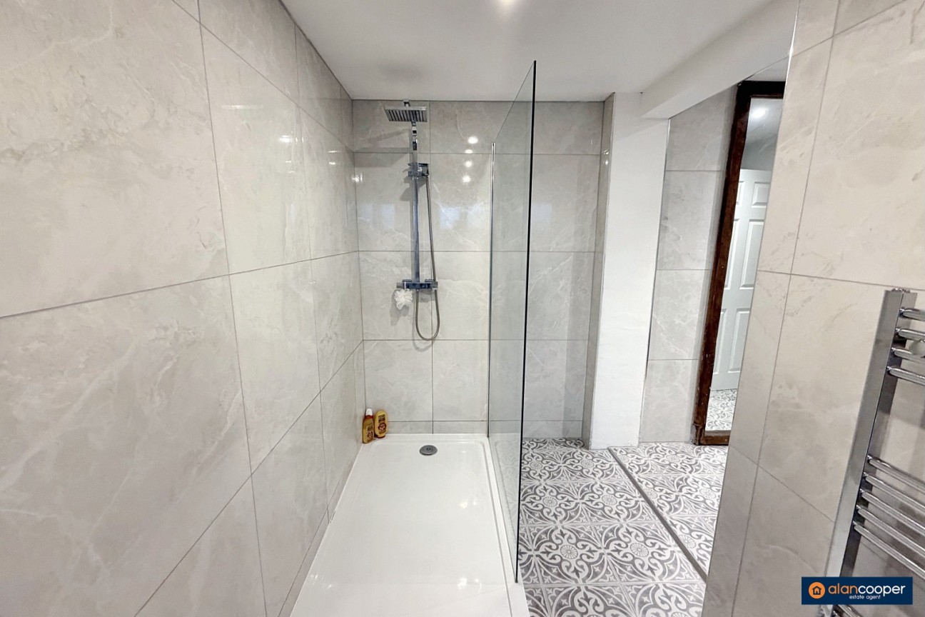 Skelwith Rise, St Nicolas Park, Nuneaton, CV11 6JP