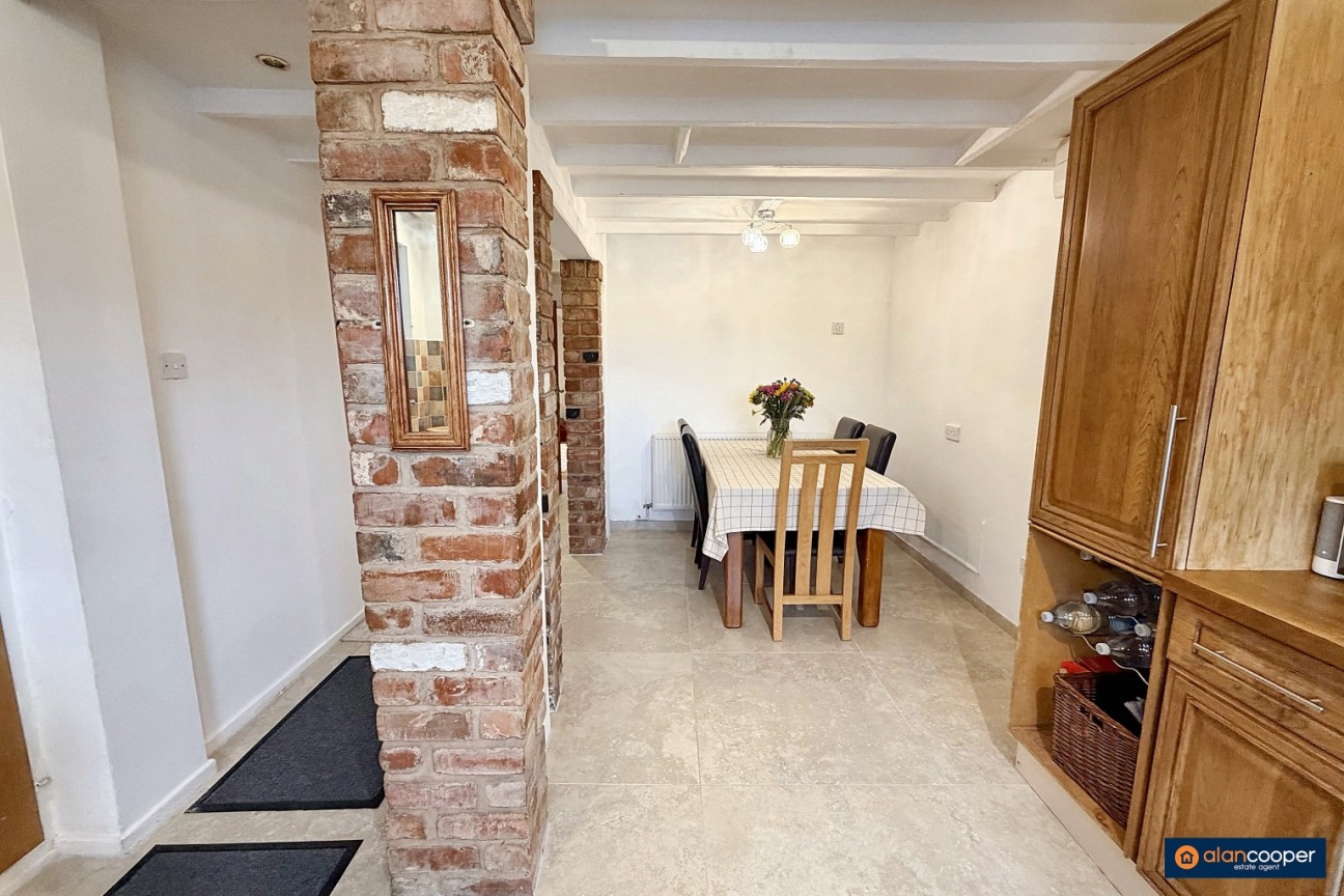 Skelwith Rise, St Nicolas Park, Nuneaton, CV11 6JP