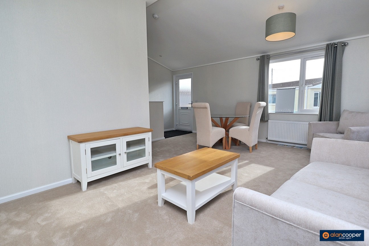 Mill Farm Park, Bulkington, CV12 9SE