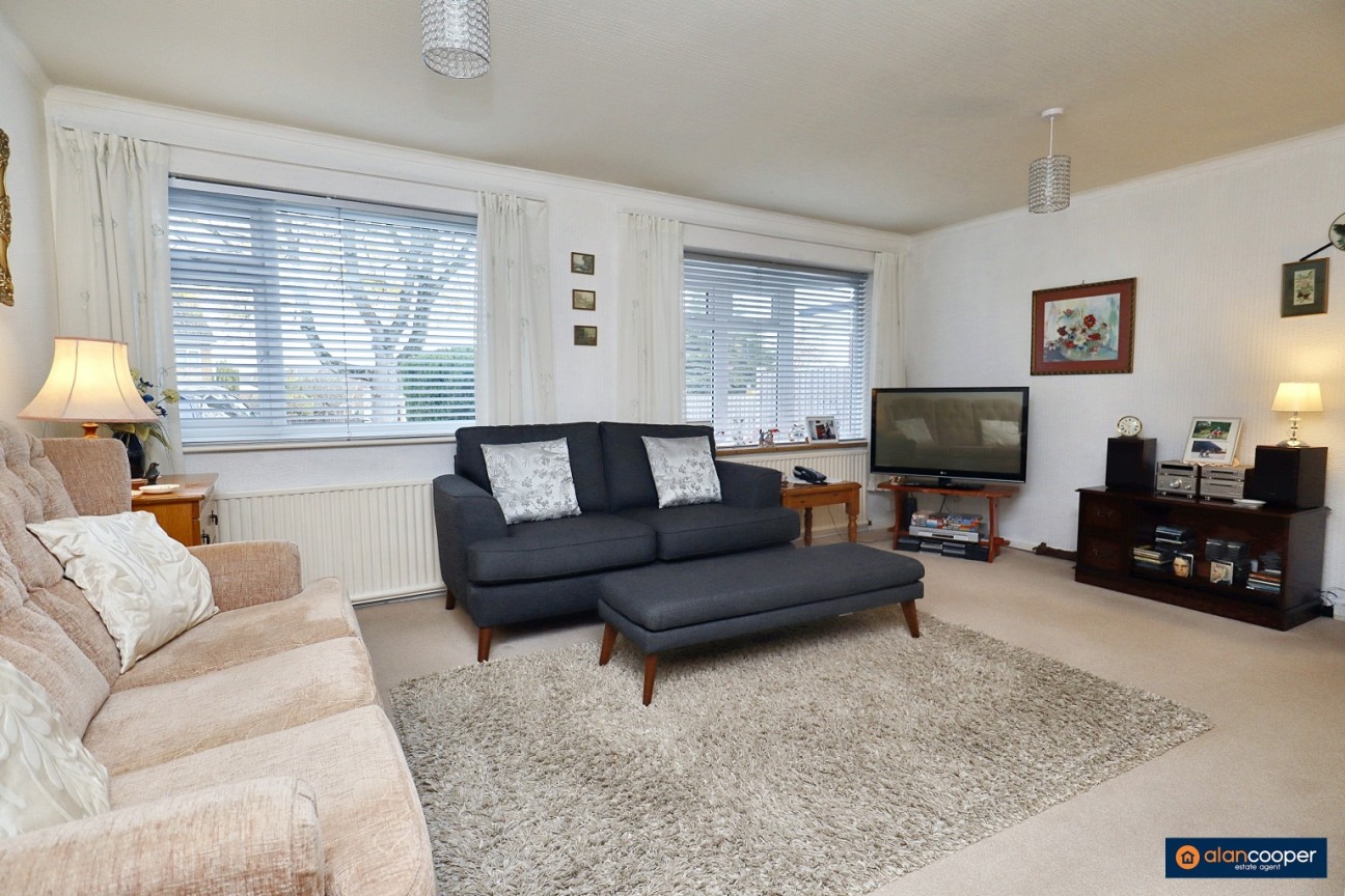 Shakespeare Drive, Whitestone, Nuneaton, CV11 6NN