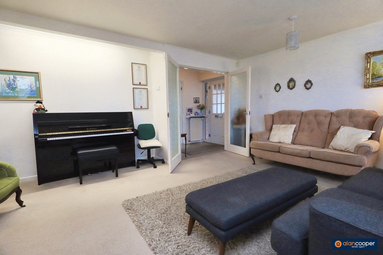 Shakespeare Drive, Whitestone, Nuneaton, CV11 6NN