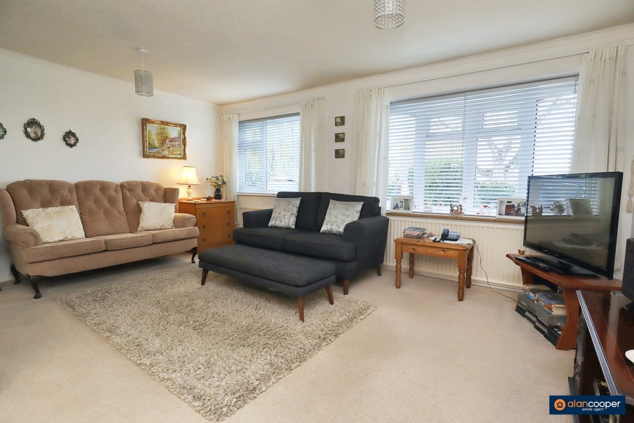 Shakespeare Drive, Whitestone, Nuneaton, CV11 6NN