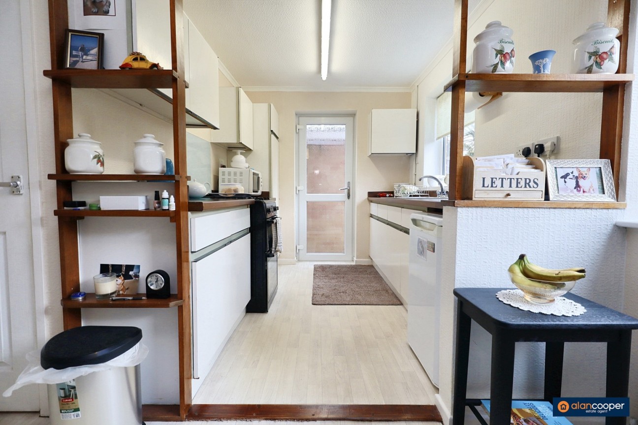 Shakespeare Drive, Whitestone, Nuneaton, CV11 6NN