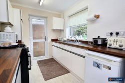 Shakespeare Drive, Whitestone, Nuneaton, CV11 6NN