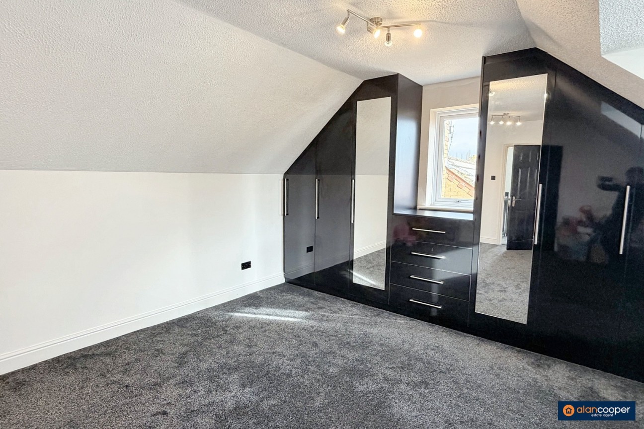 Northbourne Drive, Maple Park, Nuneaton, CV11 4GA