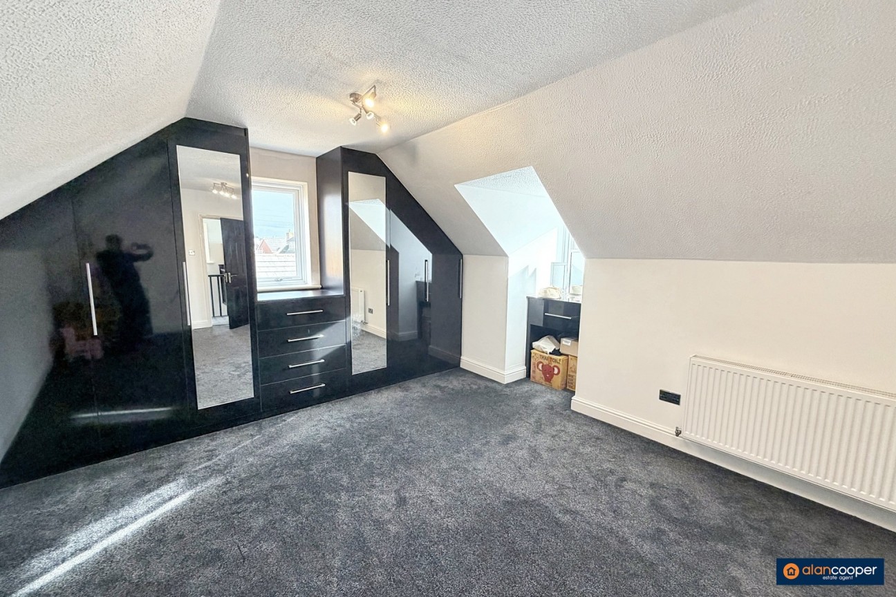 Northbourne Drive, Maple Park, Nuneaton, CV11 4GA