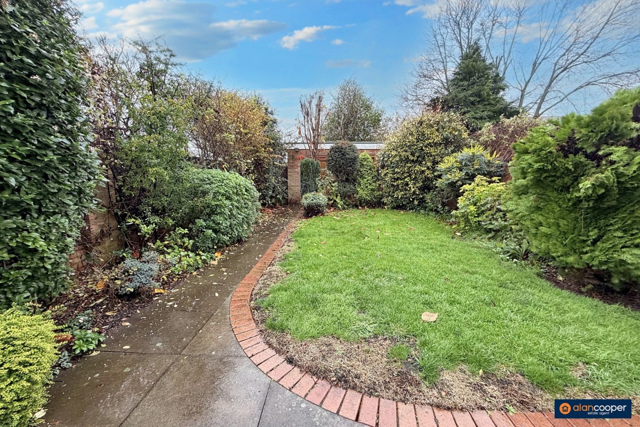 Stafford Close, Bulkington, CV12 9QX