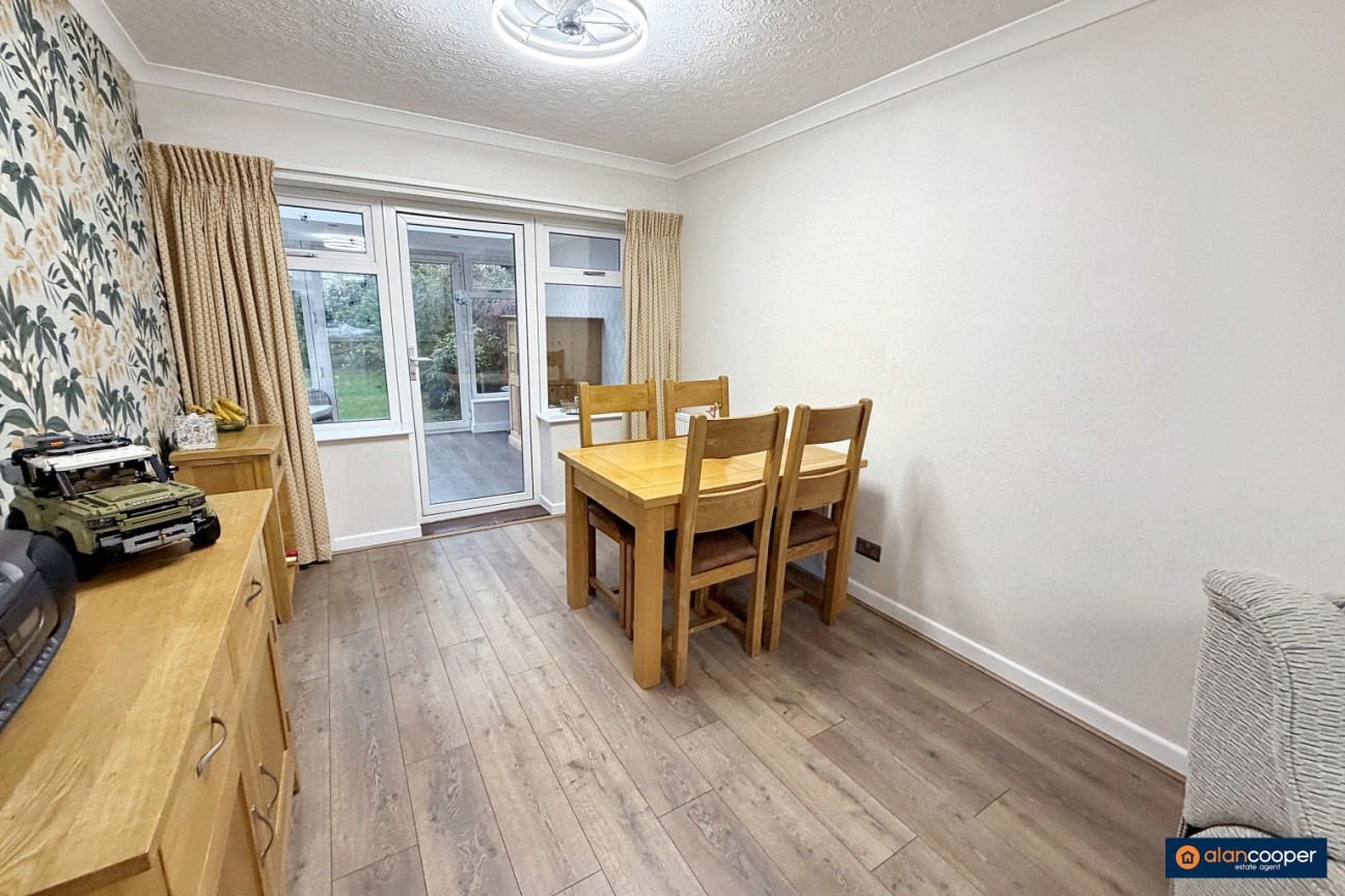 Stafford Close, Bulkington, CV12 9QX