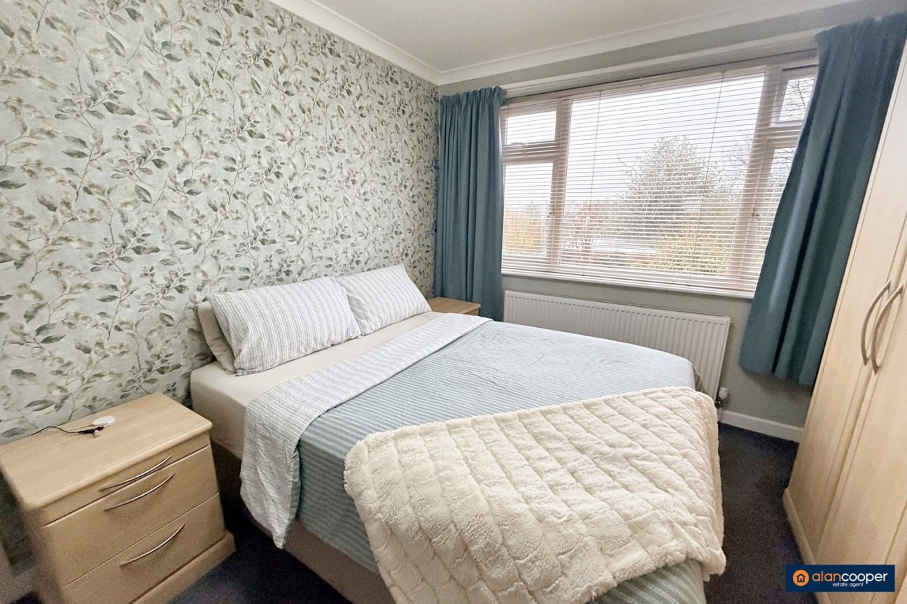 Stafford Close, Bulkington, CV12 9QX