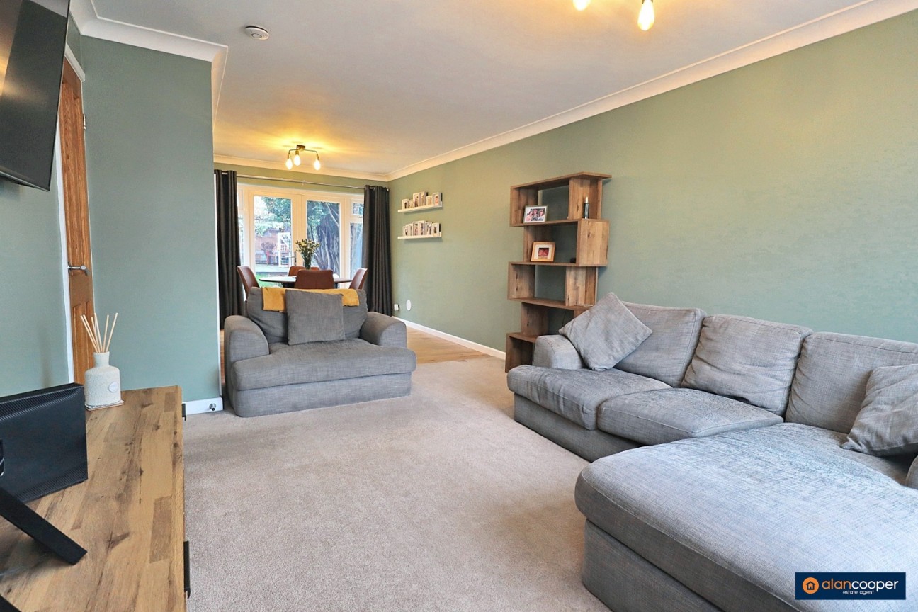 Walnut Close, Nuneaton, CV10 0JB