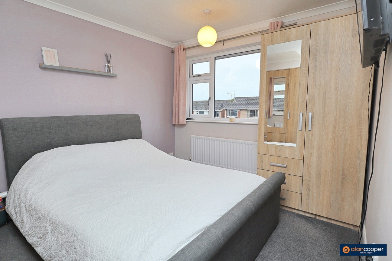 Walnut Close, Nuneaton, CV10 0JB