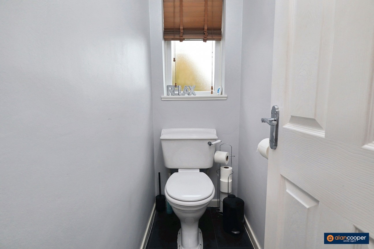 Walnut Close, Nuneaton, CV10 0JB