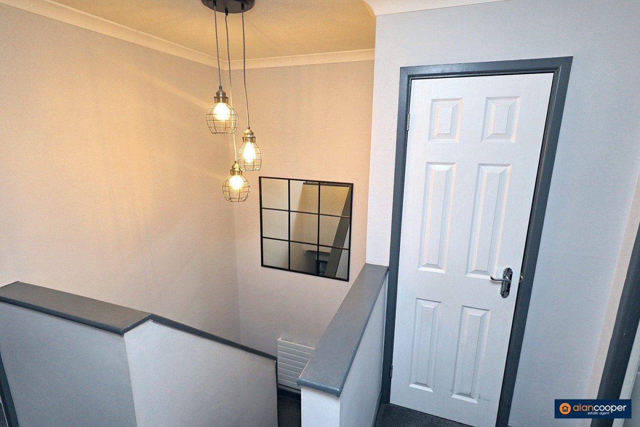 Walnut Close, Nuneaton, CV10 0JB