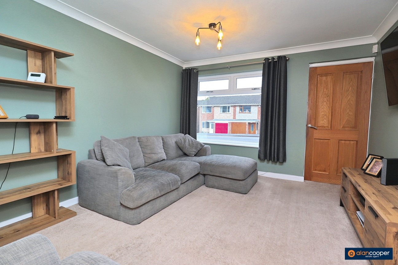 Walnut Close, Nuneaton, CV10 0JB