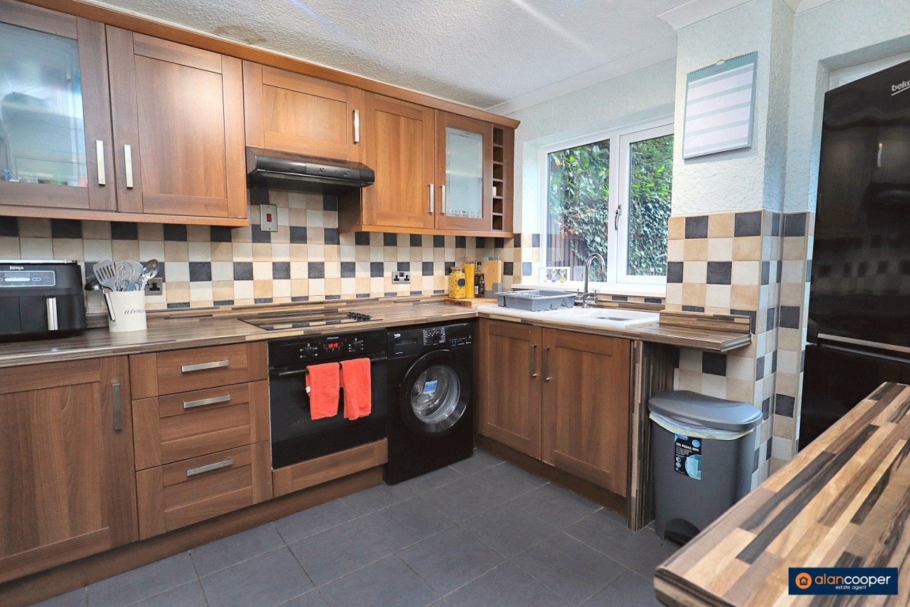 Walnut Close, Nuneaton, CV10 0JB