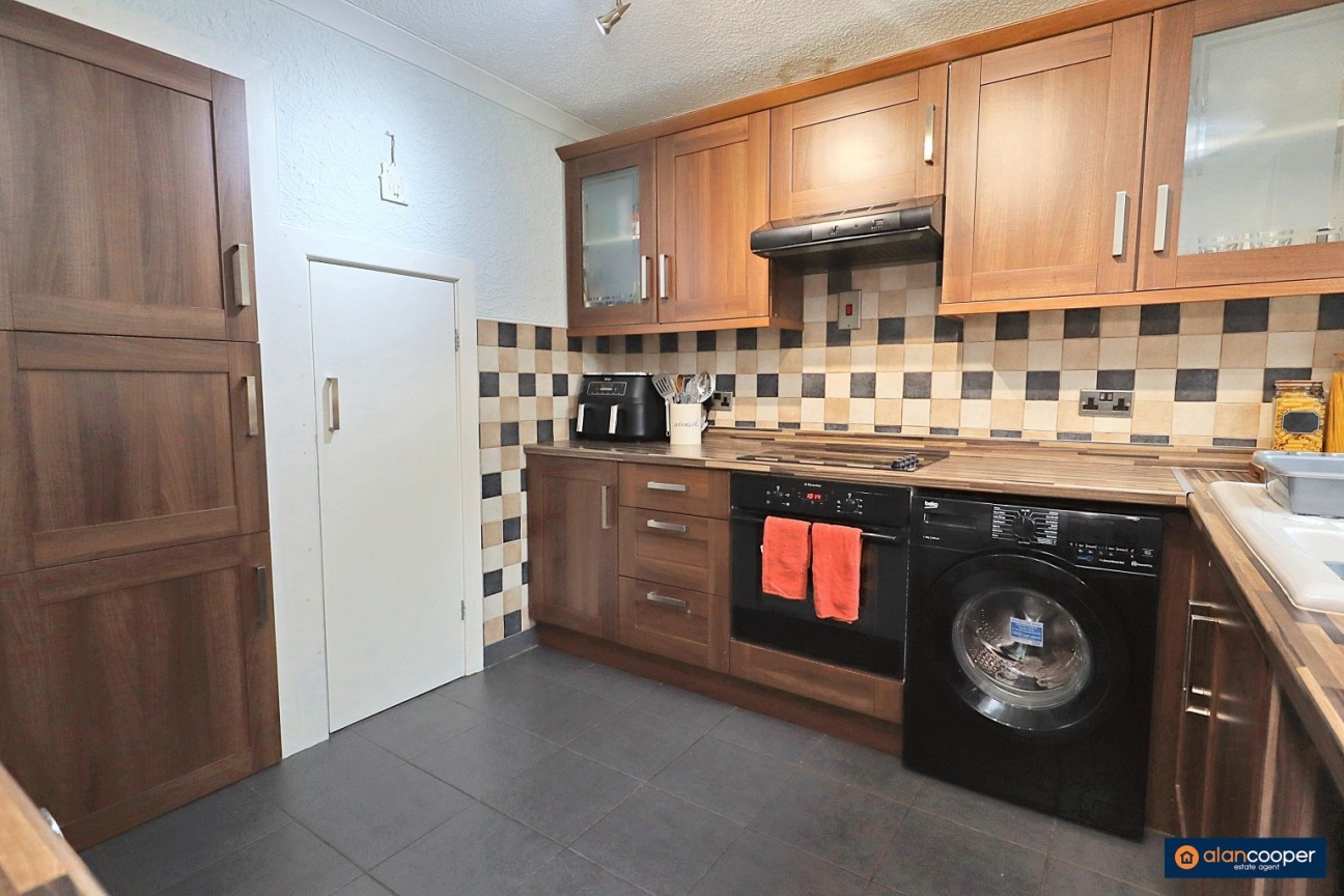 Walnut Close, Nuneaton, CV10 0JB