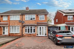 Berwyn Way, Church Farm, Nuneaton, CV10 8QN