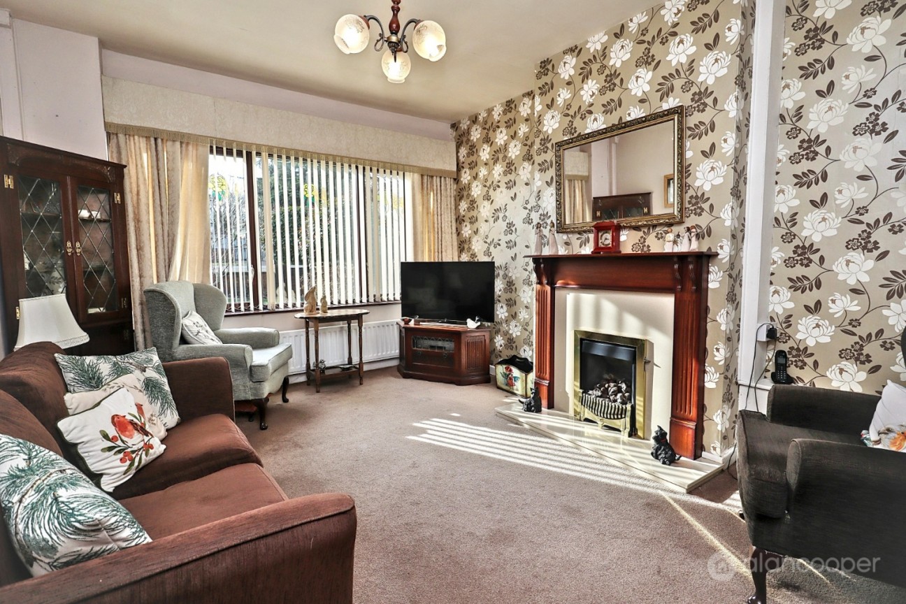 Nuneaton Road, Bulkington, Bedworth, CV12 9QP