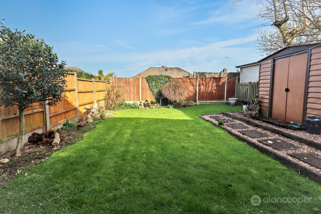 Nuneaton Road, Bulkington, Bedworth, CV12 9QP