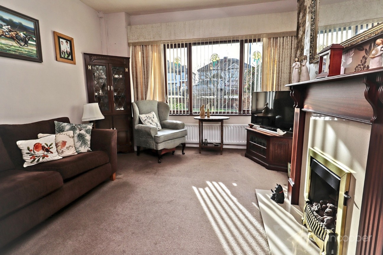 Nuneaton Road, Bulkington, Bedworth, CV12 9QP