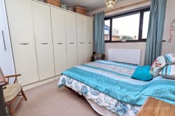 Nuneaton Road, Bulkington, Bedworth, CV12 9QP