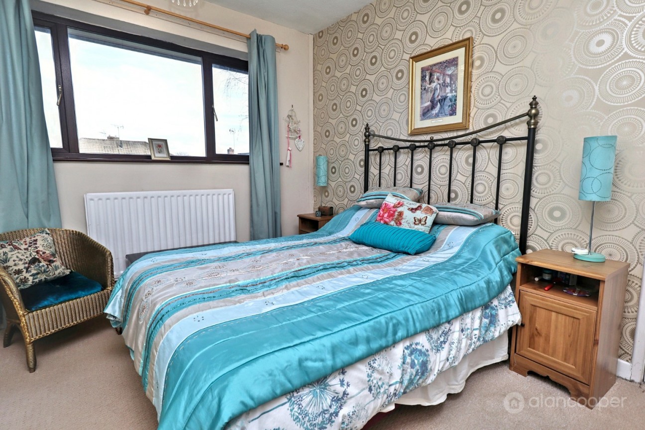 Nuneaton Road, Bulkington, Bedworth, CV12 9QP