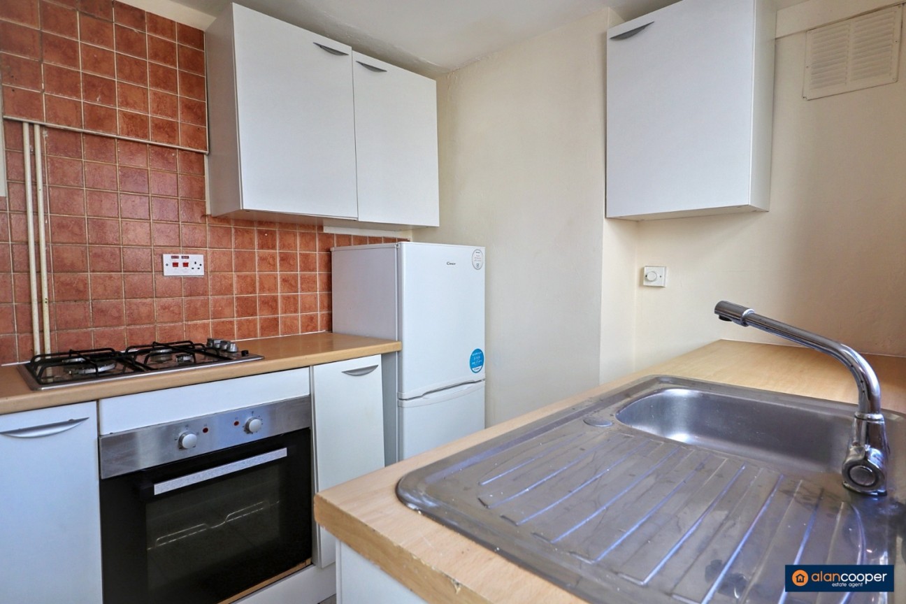 Tuttle Hill, Nuneaton, CV10 0HS