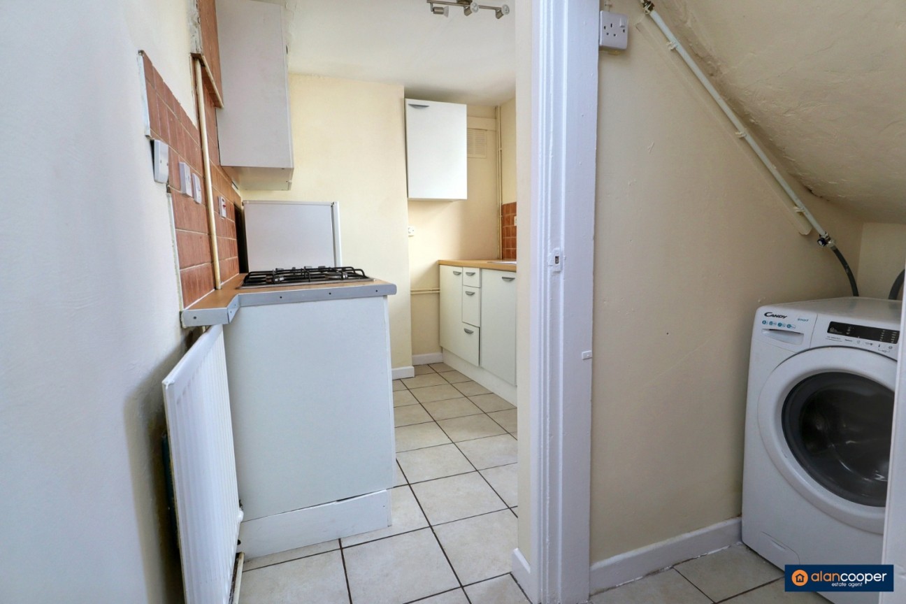 Tuttle Hill, Nuneaton, CV10 0HS