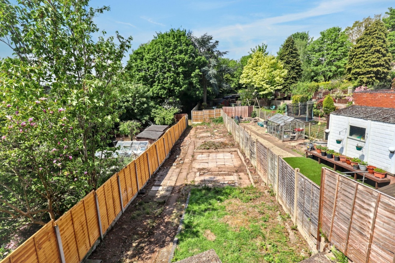 Camp Hill Drive, Nuneaton, CV10 0JX