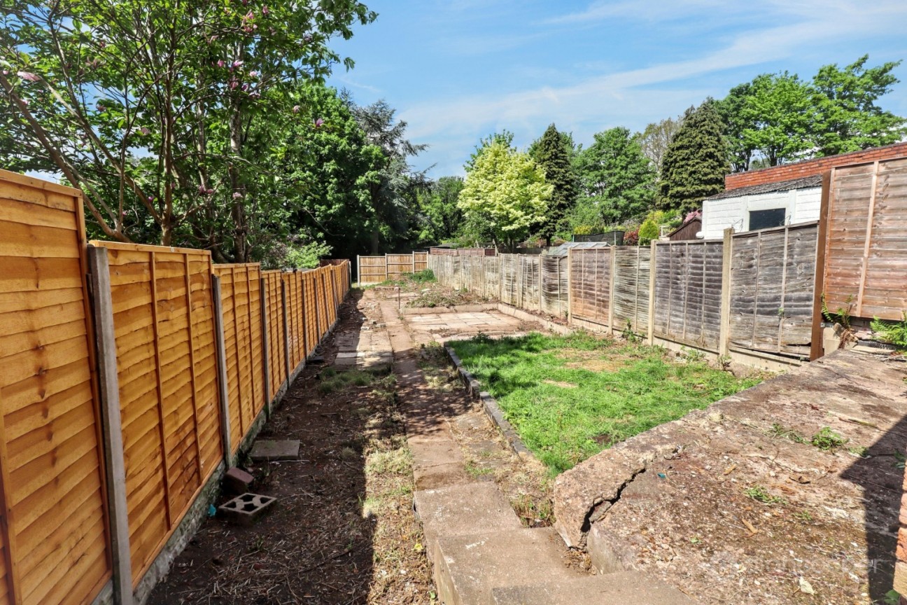 Camp Hill Drive, Nuneaton, CV10 0JX