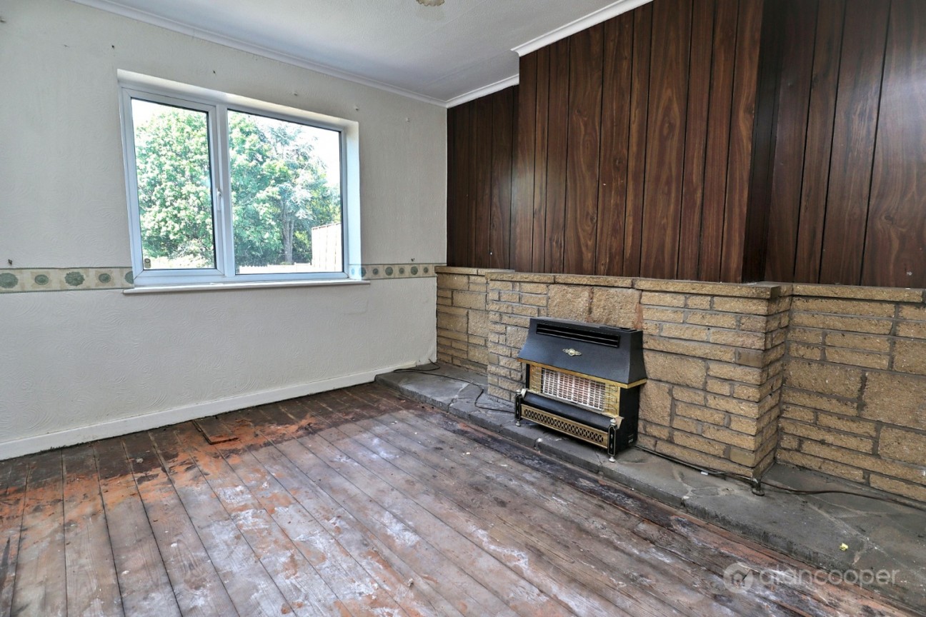 Camp Hill Drive, Nuneaton, CV10 0JX